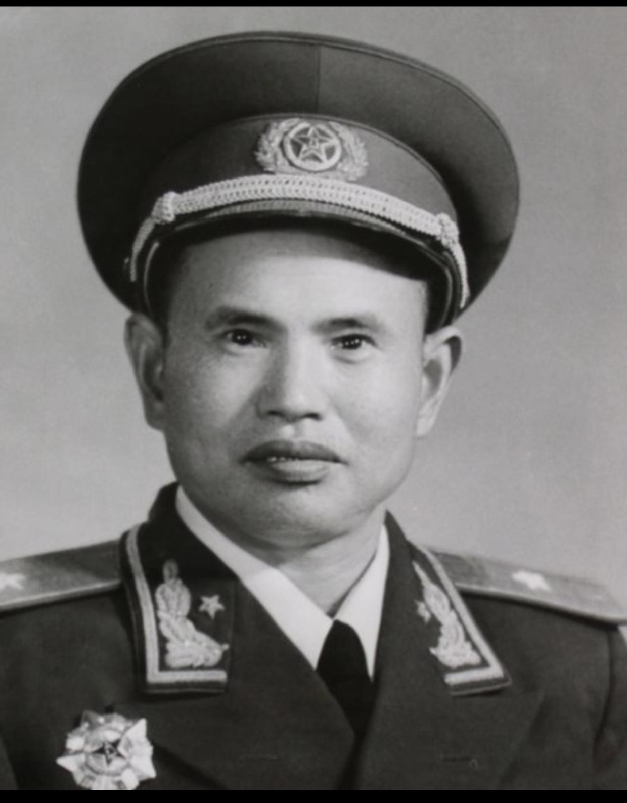 王耀南回忆吕正操准备西撤太行山1941年冬，冀中形势极严峻。日军在冀