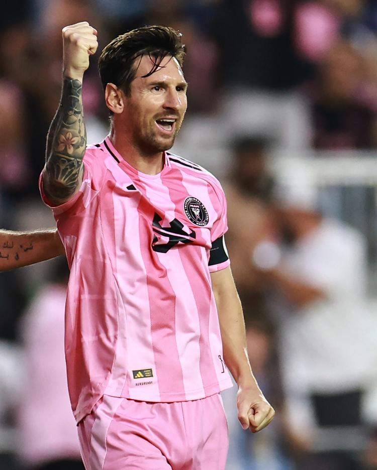 梅西率领迈阿密国际5-1战胜纽约城晋级美职联总决赛正向自己的47座冠军奖杯发起冲