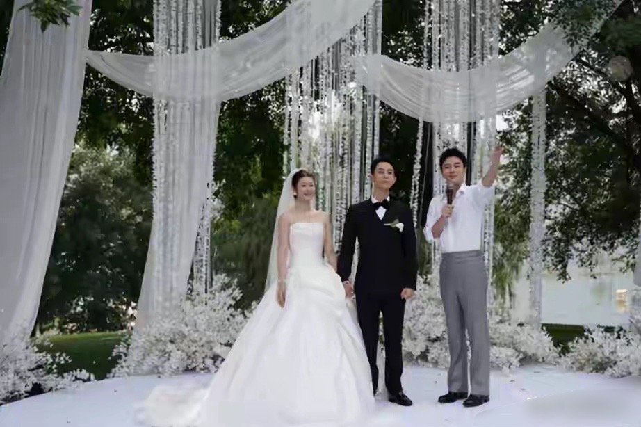 贾乃亮祝经纪人新婚大喜！当证婚人给足面子，送百万豪车太豪横了​​​