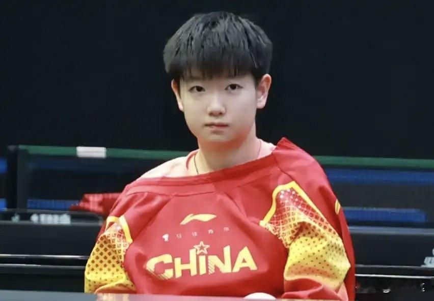 孙颖莎受伤后的一个选择，让我这个非球迷都动容了，香港WTT比赛，由于赛程过于