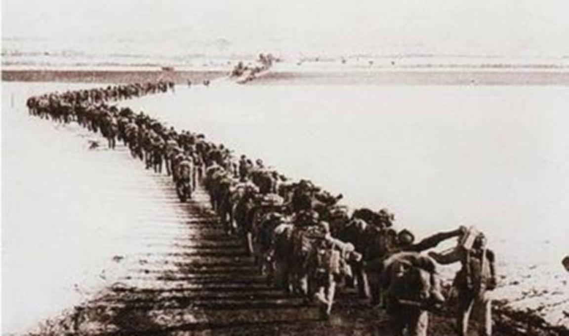 抗美援朝为什么中国能打胜？很多人简单以为是彭总会打仗，志愿军不怕死，其实还有更重