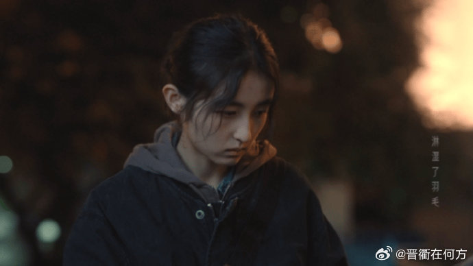 章若楠心疼张子枫新剧人设《秋雪漫过的冬天》周遇安后劲好大！张子枫把角色的柔软与