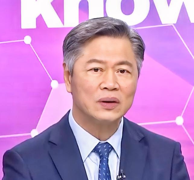 赖岳谦喜极而泣！台湾把他辞退，福建直接请他去当大学老师！赖岳谦走花路