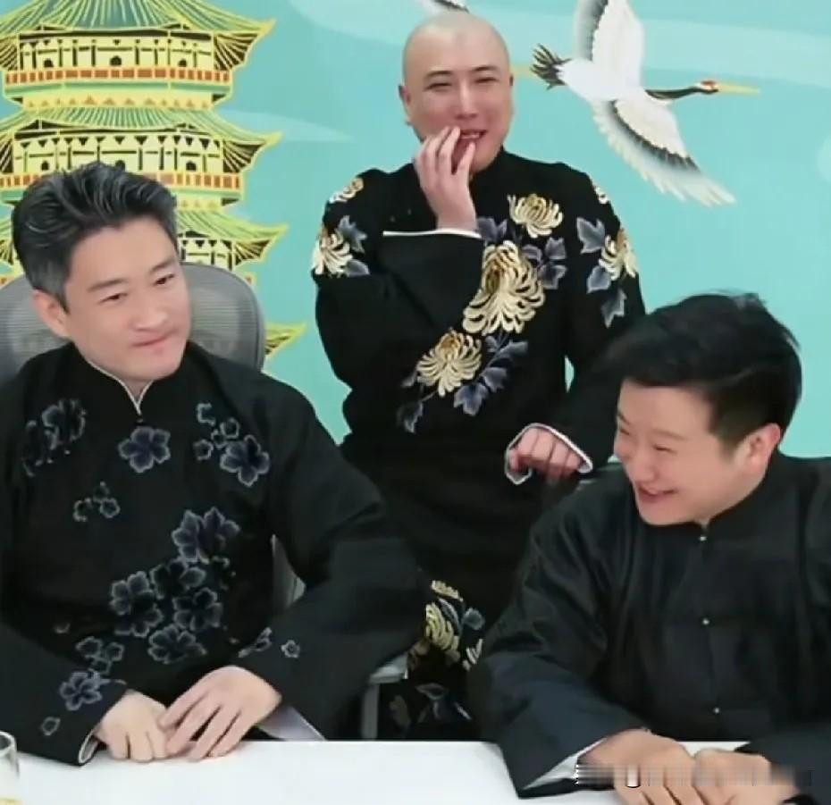 郭德纲原儿徒曹云金佩服的清华博士，放着高学历说相声，家里人差点闹翻！曾是德云社退