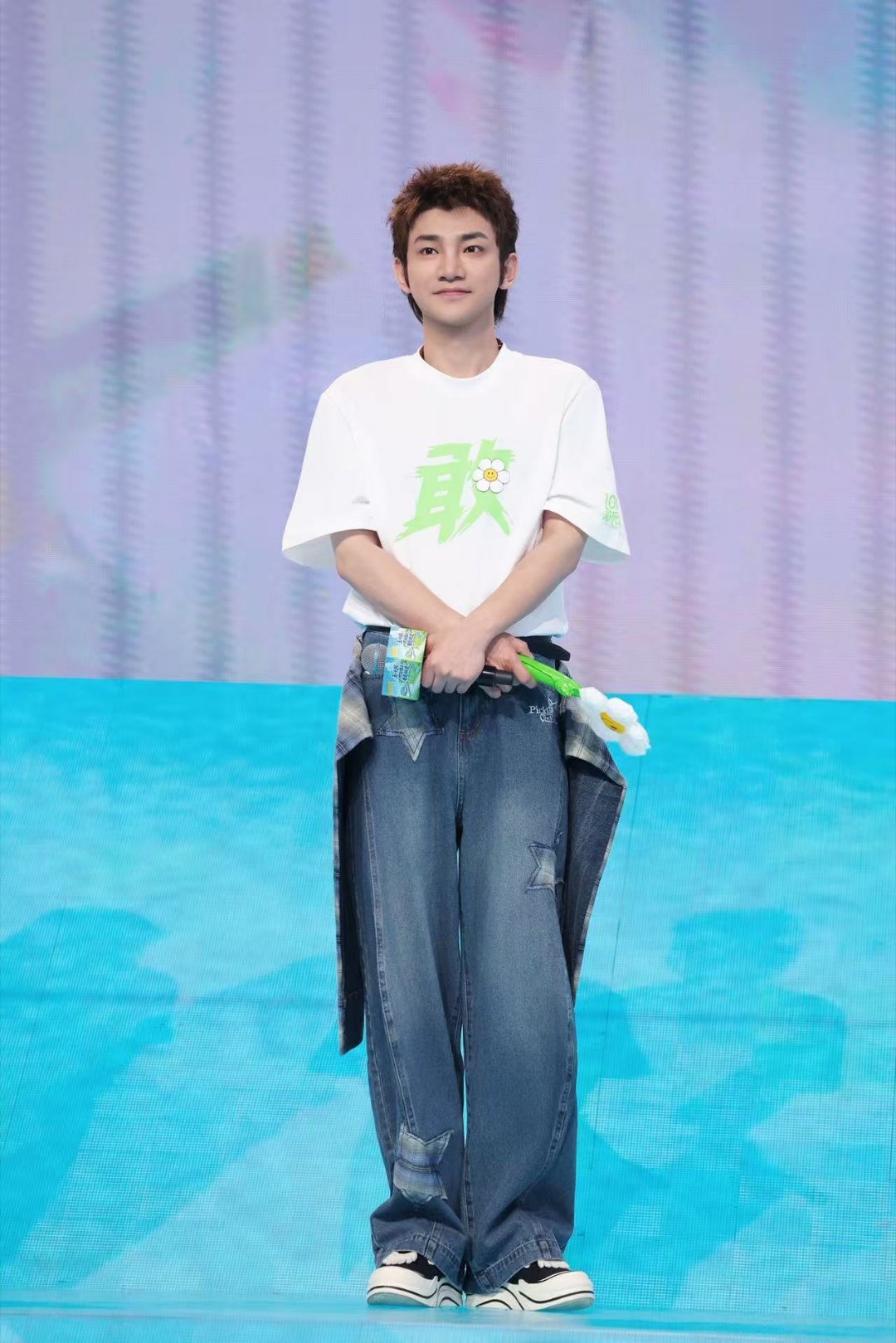 蒋龙说下半辈子给陈思诚养老蒋龙这句话比任何表白都动人，不是一时冲动是真心实意。