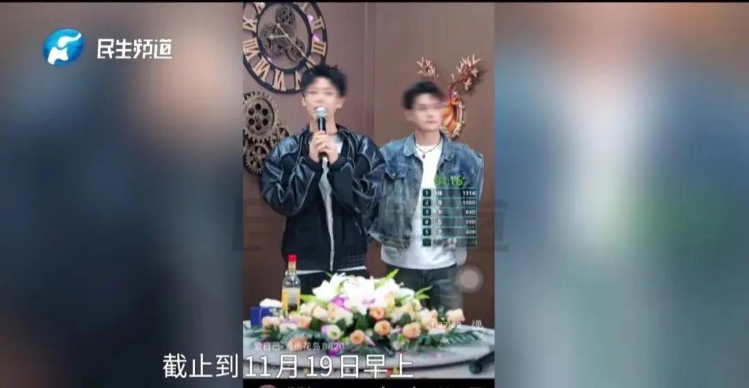 河南郑州，男子独自打工赚钱养家，家里还有几十万负债要还，妻子则在家当全职宝妈，分