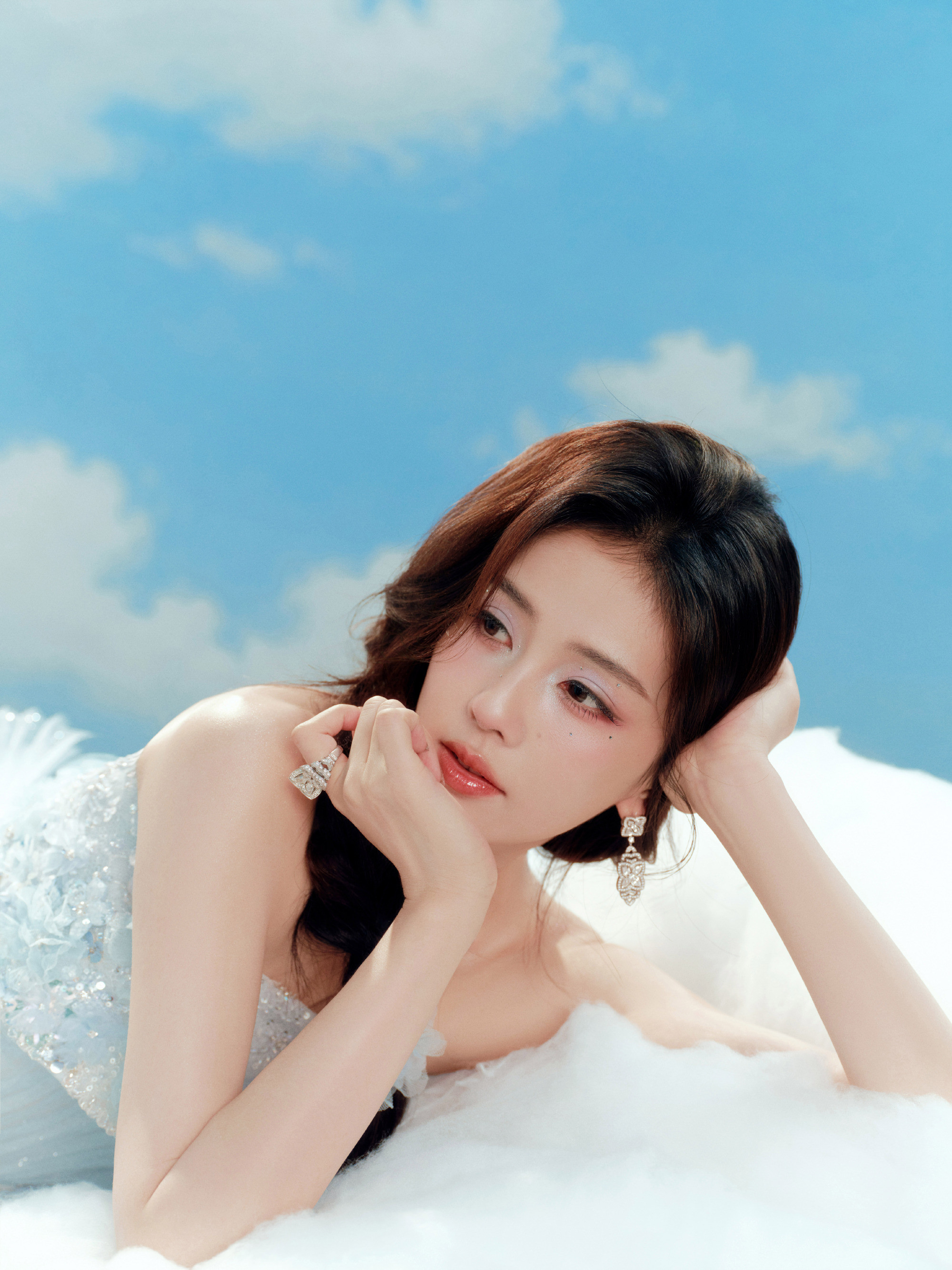 白鹿温柔洋娃娃愿所有温柔与美好都向你奔赴而来✨尽情在属于自己的舞台上发光吧！