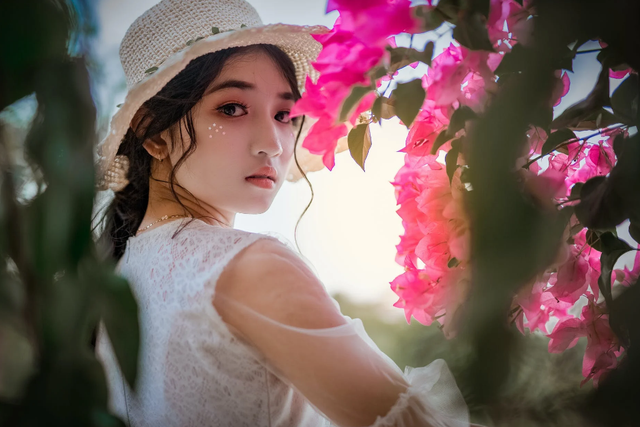 长期缺爱的女人,身上散发着三种味道,一般不难追