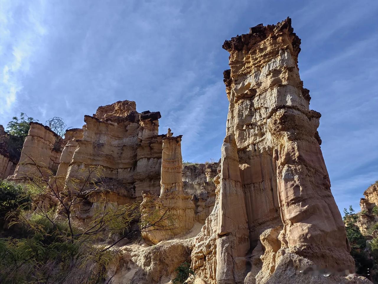 楚雄元谋土林奇幻王国人仿佛置身一个神话世界