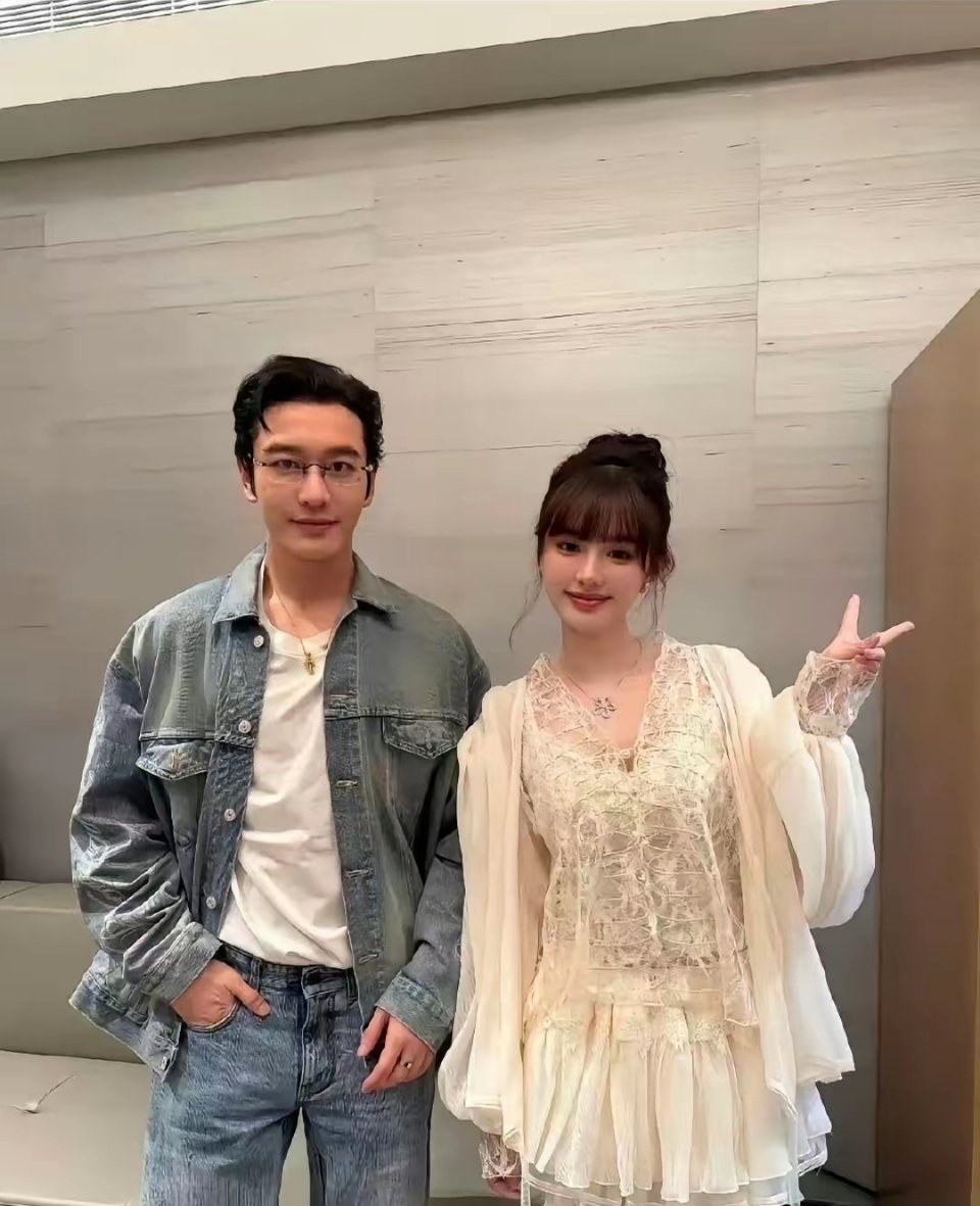 他把自己的老婆弄丢以后，又满世界找她老婆的高仿版！