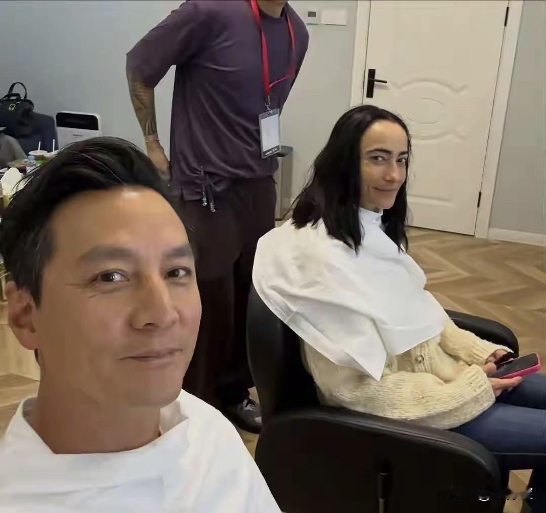 说实话第一眼我真的被吴彦祖的审美吓到了但是看了评论区瞬间明白自己太年轻了这哪