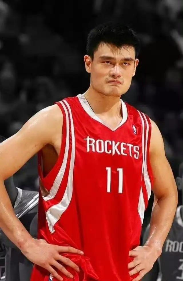 80后，45岁姚明领退休金全中国能在NBA领到这笔钱的，总共才4个人！除了姚