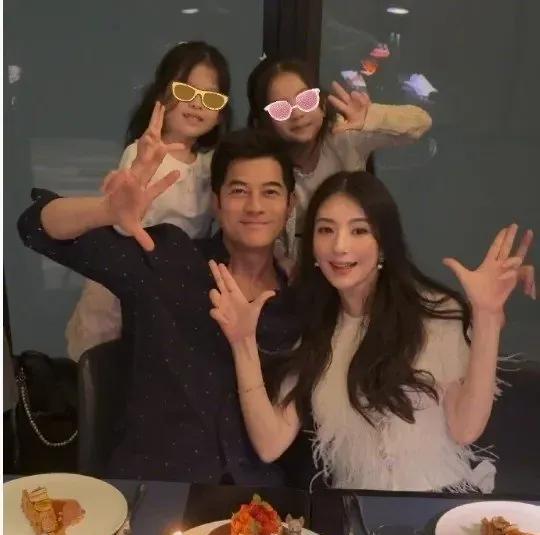 婚姻真的是靠缘分熊黛林攻城七年没有成功被安徽县城的妹子方媛捡到宝了两个人结