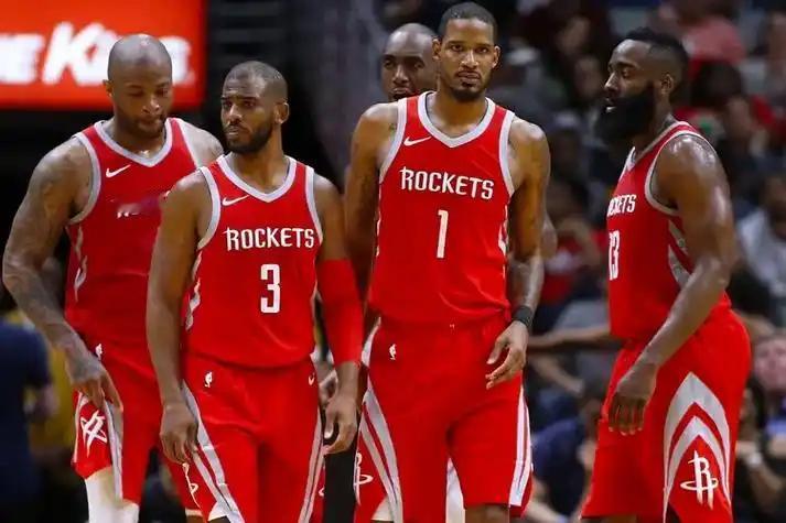 火箭攻防体系混乱很大原因在于伊森的缺失，一旦伊森回归，将会极大的激活小贾与阿门的