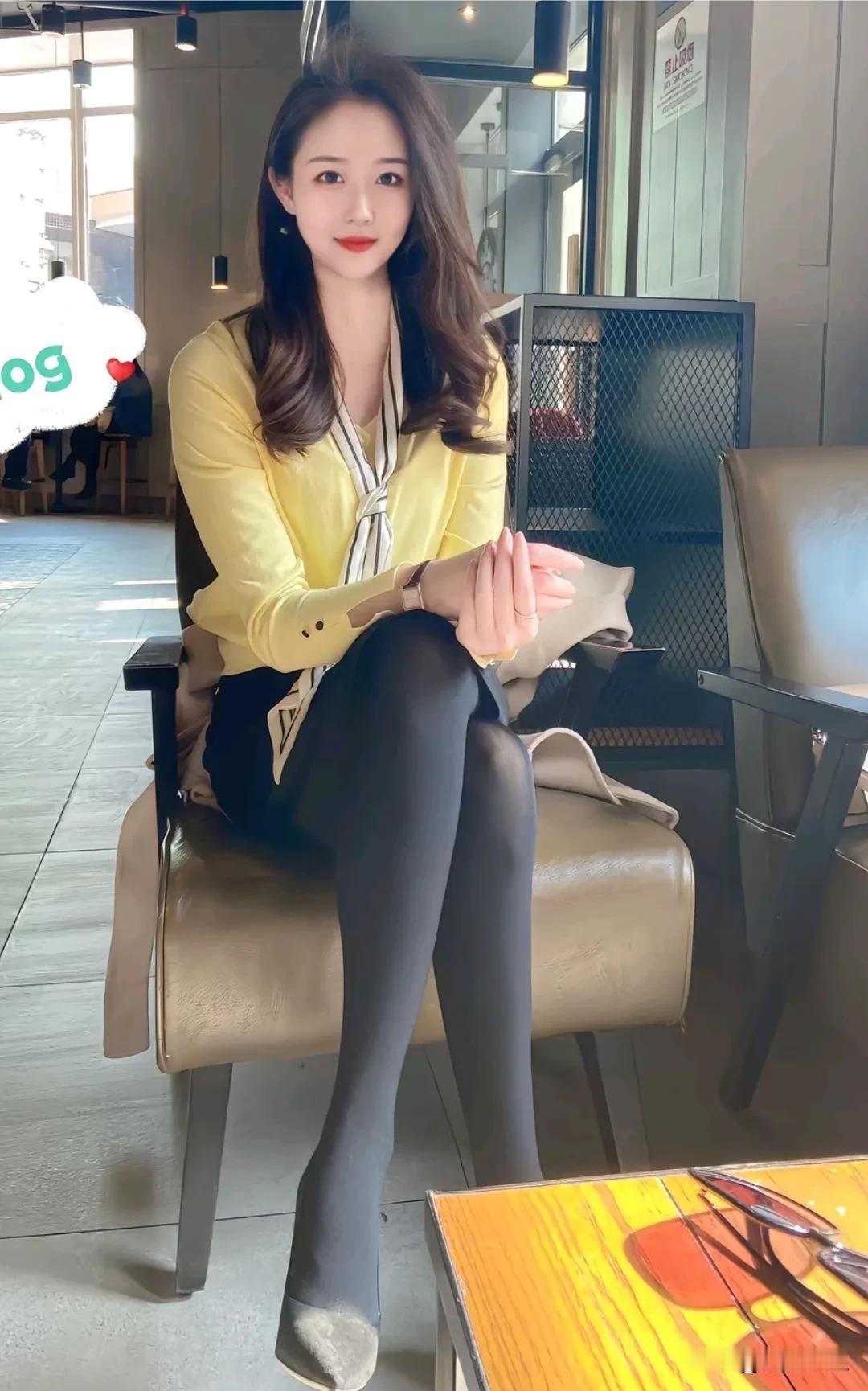 生活一半是烟火琐碎，一半是诗意清欢