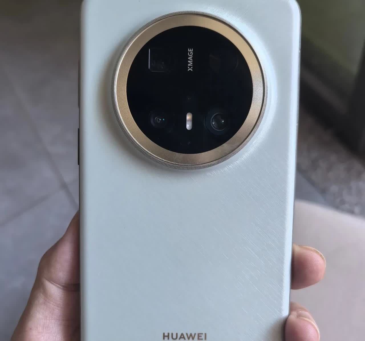 把mate60Pro换成Mate70pro+，都是512刚好隔了一年，还少了