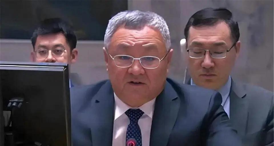 联合国现场爽文！美国乱甩锅，被中国代表当场怼到沉默！真的太解气了！俄乌冲