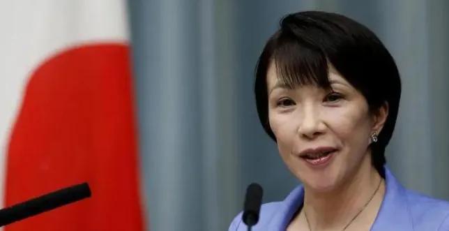 彻底乱了阵脚！高市早苗这回彻底玩脱了。中方反制措施刚落地，日本国内就叫苦连天。她