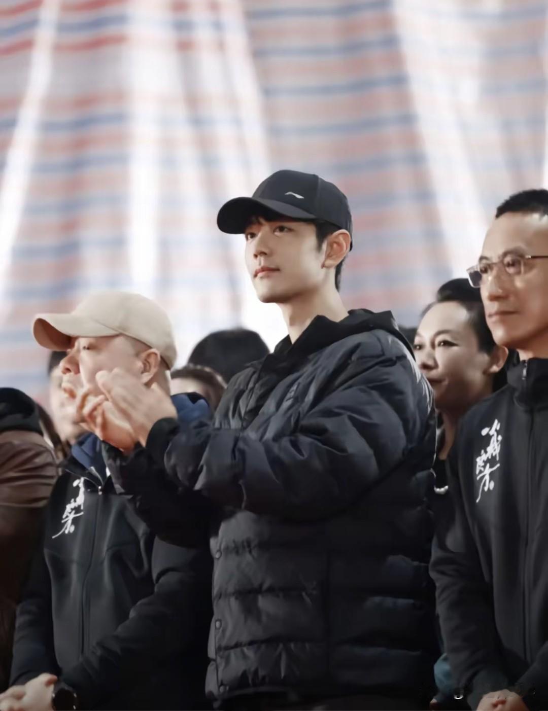 发现没肖战这个人，哪儿哪儿都好：低调做善事，不做负面营销！肖战作为当红