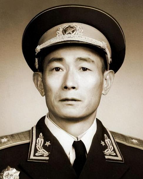 1938年，日军占领祁县后，扶持了不少汉奸。386旅旅长陈赓气愤的说：“得杀几个