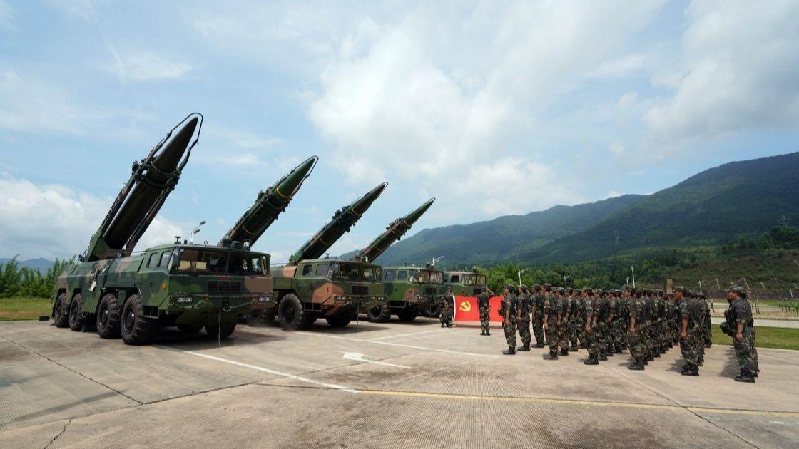 超10万旅客受波及！2025年12月29日，台媒：大陆宣布台海军演影响941航班