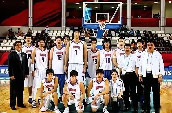 韩国男协陷入绝境，出线仅存理论可能。尽管男篮世预赛F组中韩队曾双杀中国，占据胜负