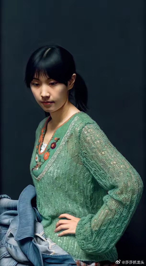 2018年，一名画家找到一名叫“小姜”的女孩做模特，结果中途，小姜受不了，选择离