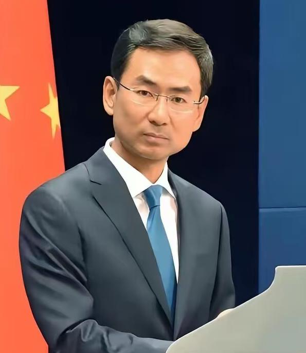 1200吨战略石墨，几十个重型集装箱。就这么悄无声息运到了美国。​一家中国的上