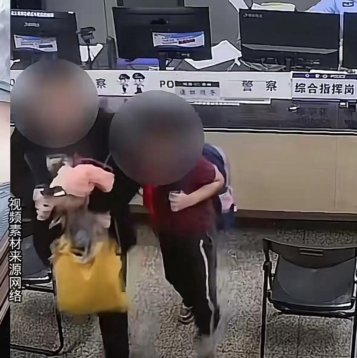 珠海的小朋友，年仅十岁，却在那天经历了一场令人心碎又感动的“成长考验”。放学后，