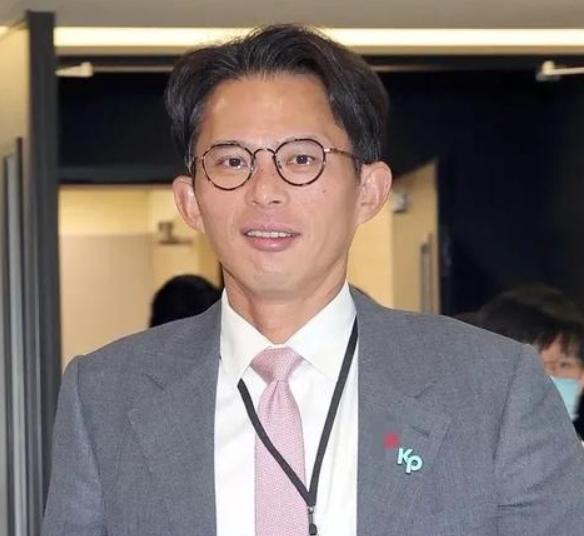 民调大反转！黄国昌新北市长梦破碎！黄国昌可能没机会了，狗仔事件就像一道