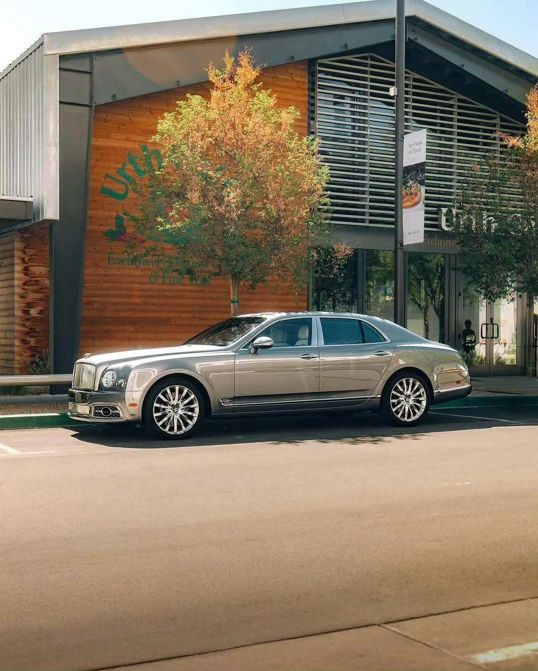 宾利Mulsanne[墨镜][墨镜]​​​