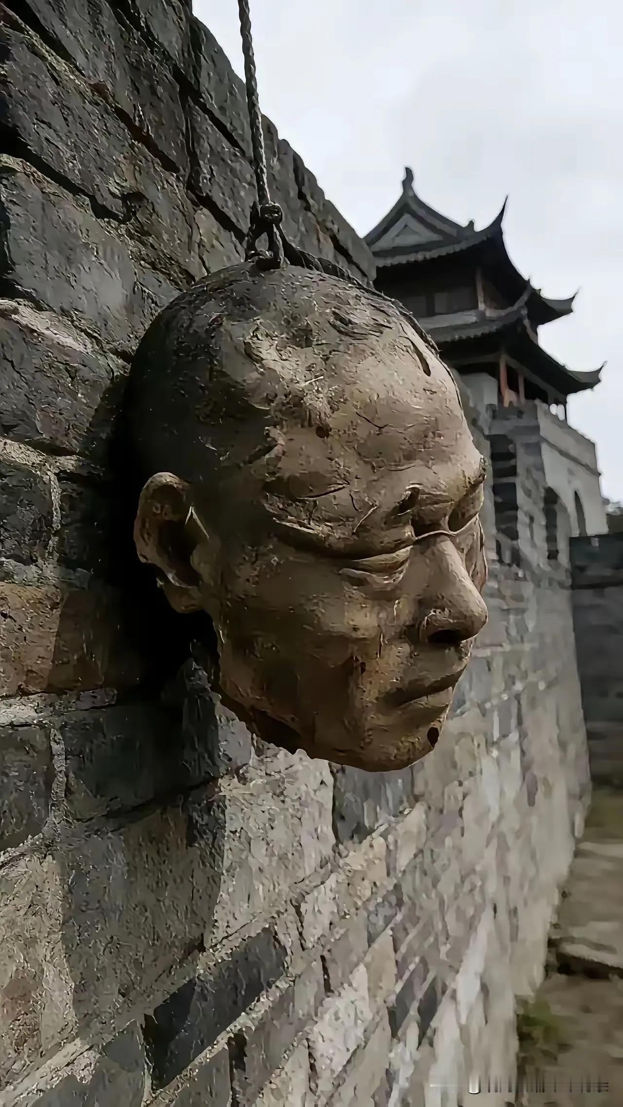 丁喜山，松江游击队队长。生于1923年，1948年2月袭击松江县城失败被俘后，被