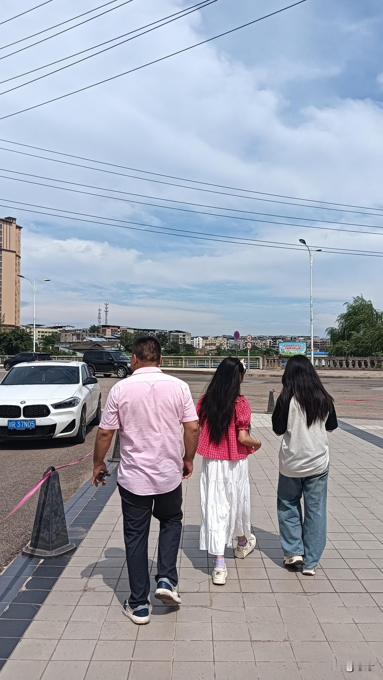 听听听听这说的是啥话是人话吗一句比一句离谱听着都来气还没完没了了真