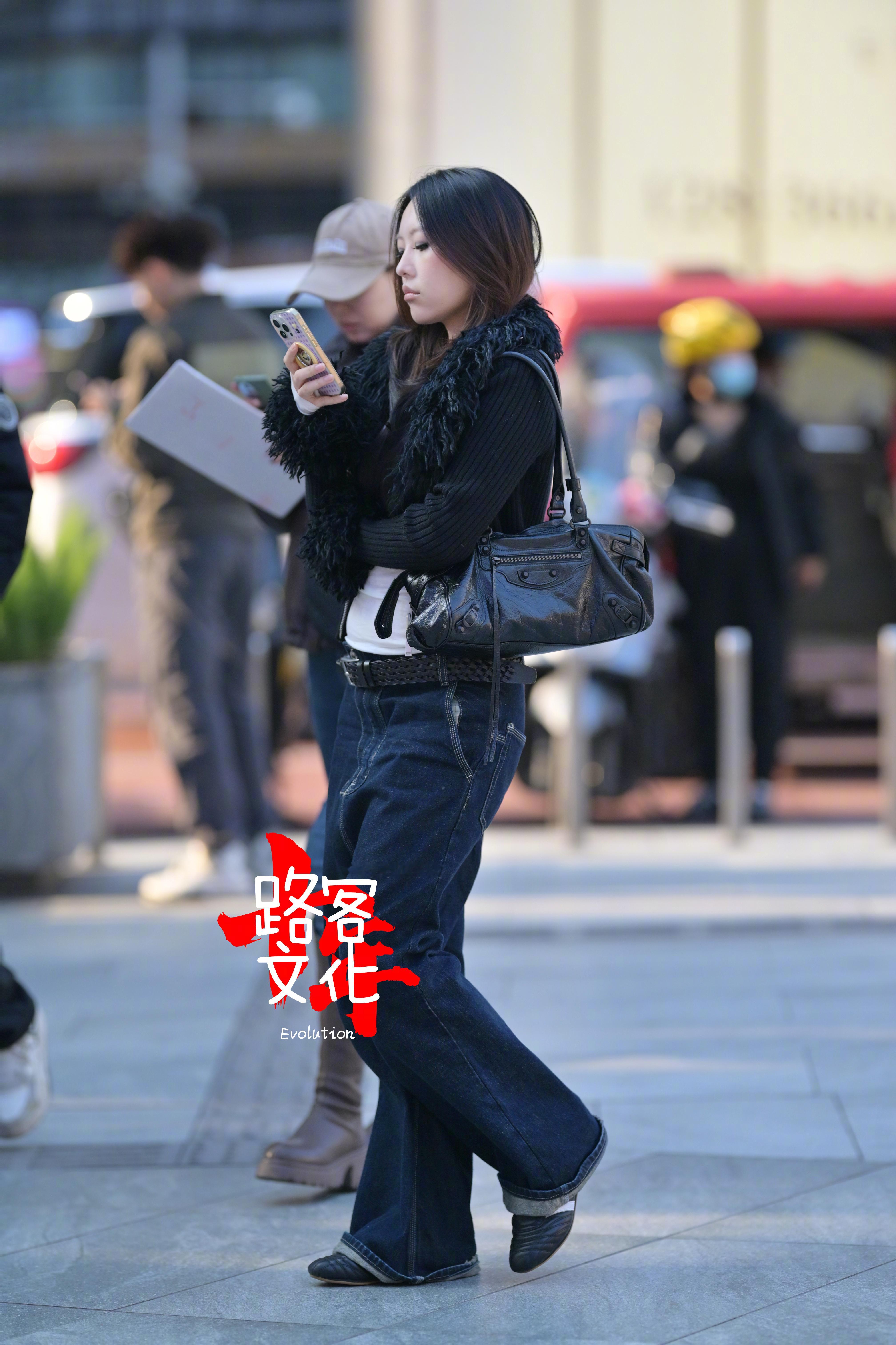 小姐姐有一种高傲的气质