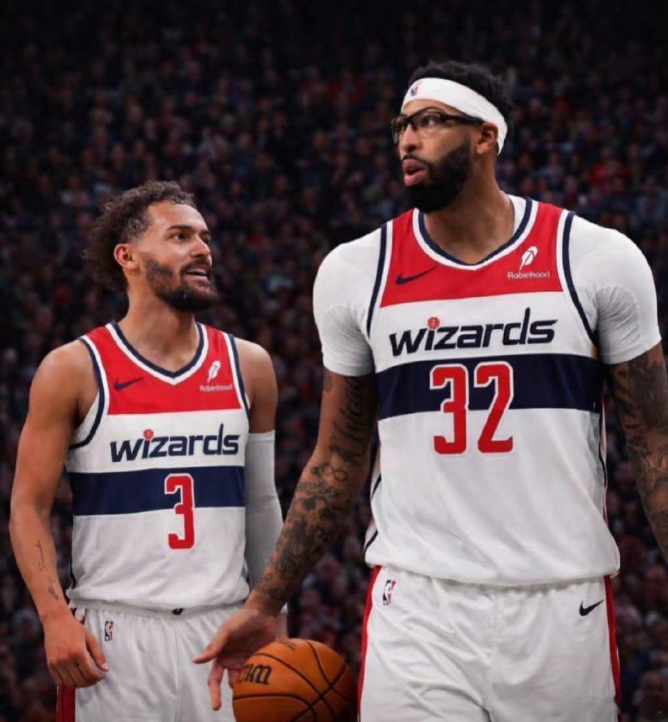 交易得到浓眉，奇才终于迎来最强首发阵容：1、控球后卫：特雷杨，27岁，身高185