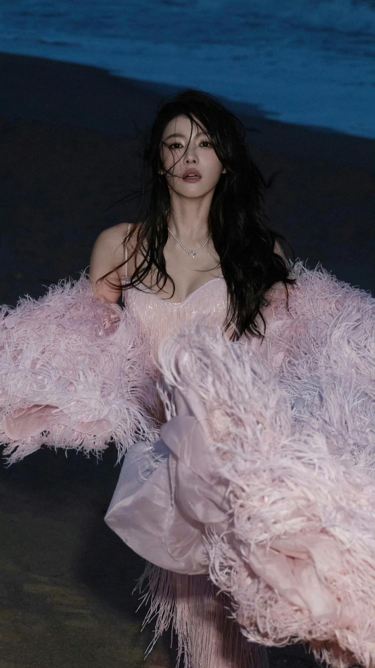 请把这段话刻进DNA买了，就别去比价格；吃了，就别去后悔；爱了，就别去猜测