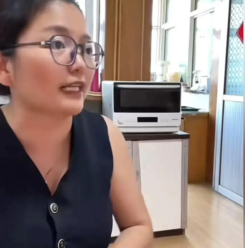 孩子跟妈妈说“你生下来让我吃苦受累，你经过我同意了吗？生养不是恩，托举才是恩！”