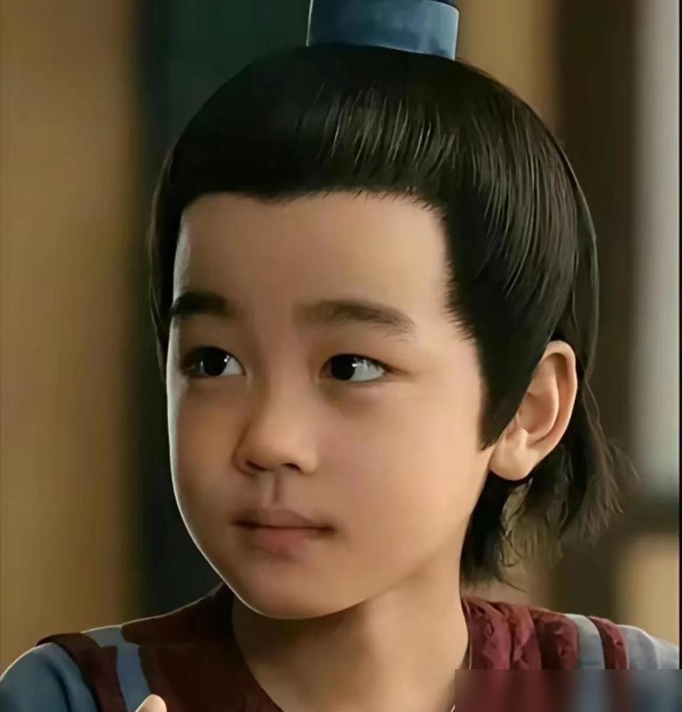 大家都知道庆余年有两位男主，一个是少年范闲，一个是成年范闲。为了保持一致性，