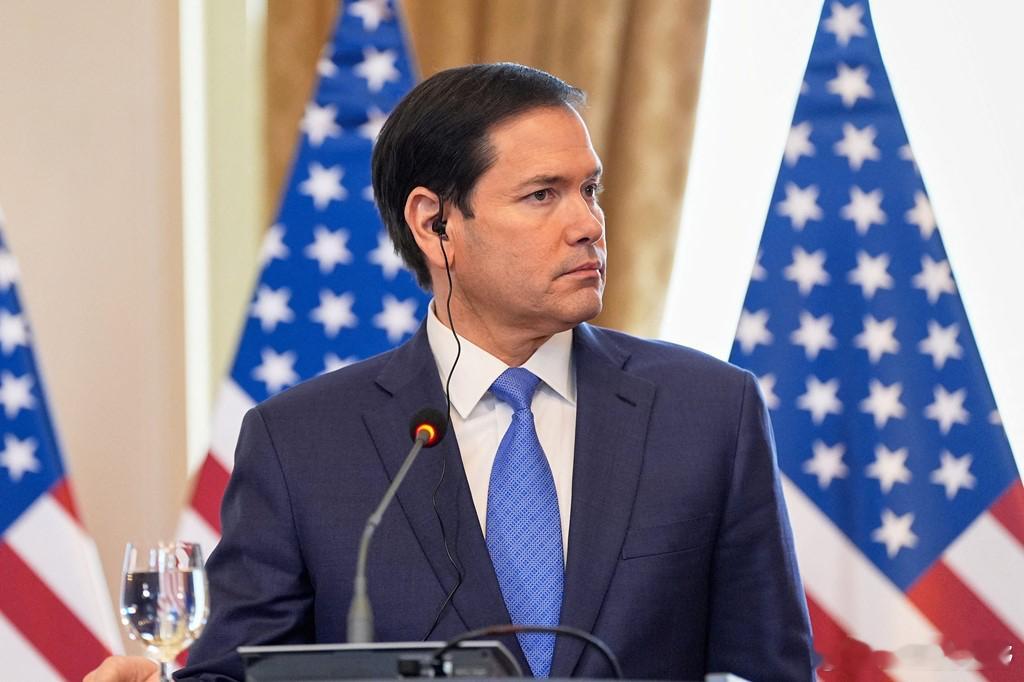 关于之前纳瓦尔尼被俄罗斯毒死，美国的卢比奥表示，美国没有对此评估提出异议，也没有