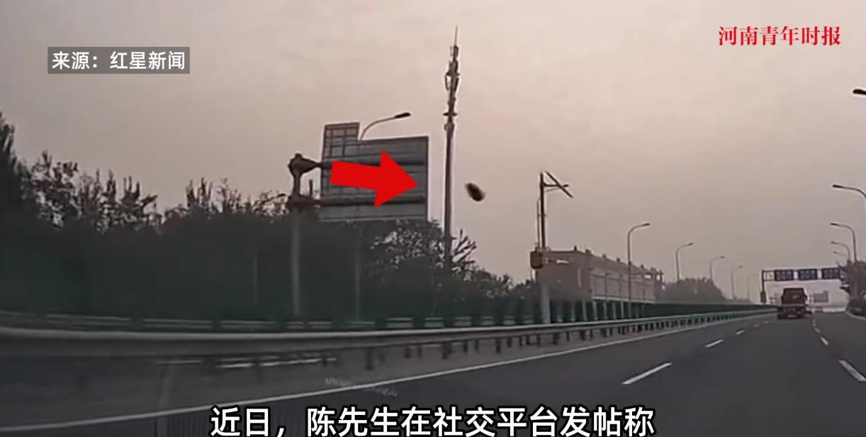 “这就是命啊！”8月6日，北京，一男子在清晨开车时，被一块突如其来的巨石砸中，石