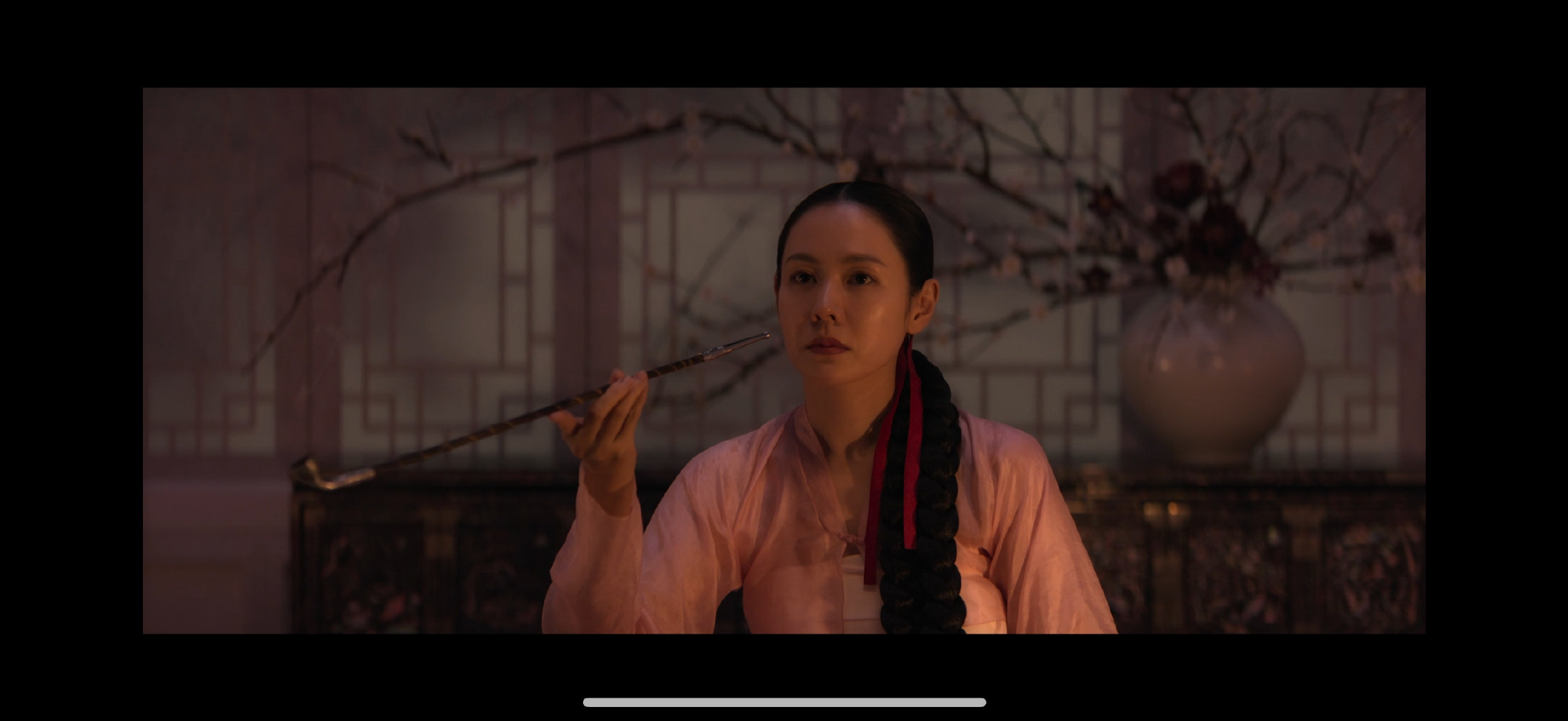 看完了。孙仙真美真好看啊，造型也适合，演的不能说很差，只是这张纯爱脸还是不太适合演闷骚夫人池昌旭也没