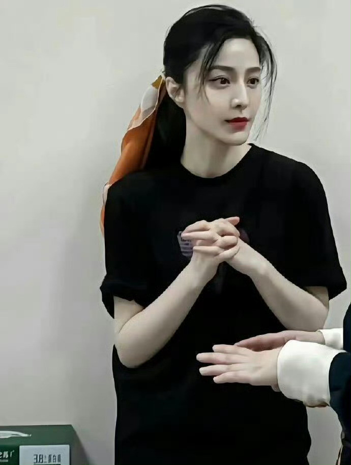 一些来自女明星的骨相震撼！！​​​​