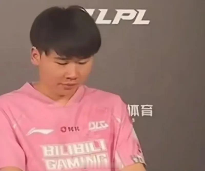 英雄联盟感觉wei和blg的恩怨可以上lpl十大未解之谜了，和冰岛往事齐头并进