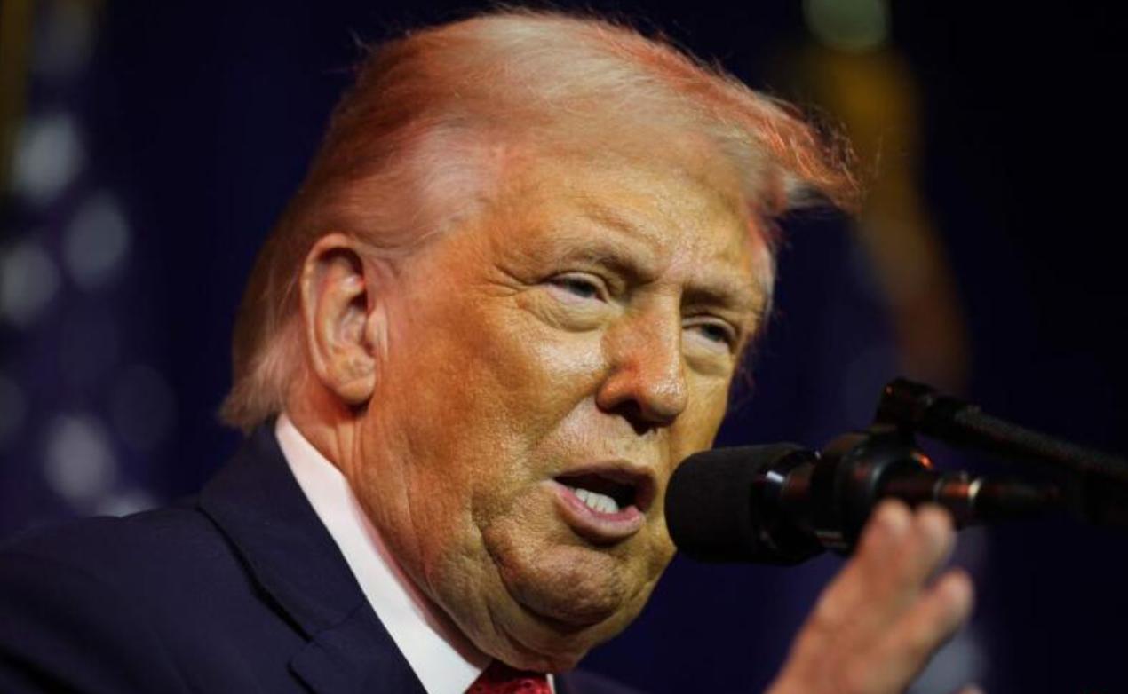 特朗普罕见谈起台湾问题！特朗普在1月8日的《纽约时报》刊载的访问中表示，“中国在