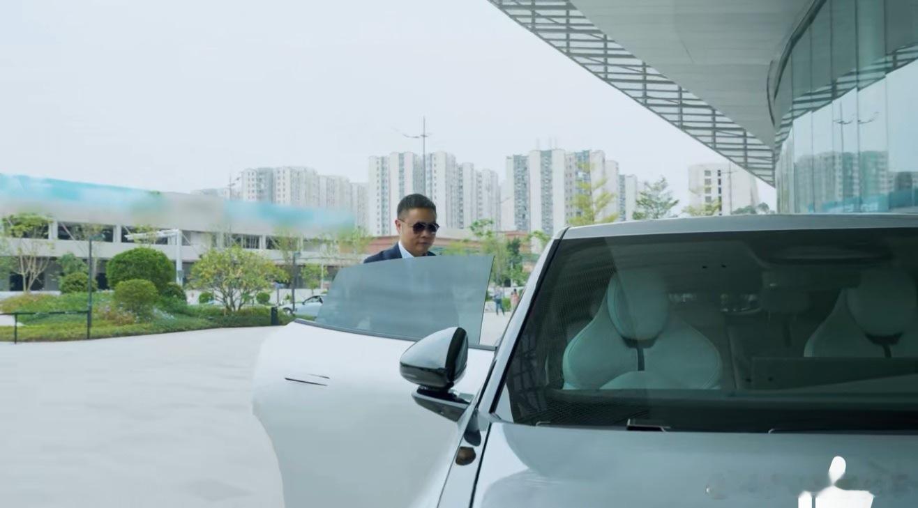 小鹏将推出3款全球化robotaxi小鹏汽车这宣传片是在偷跑无人驾驶，还是新P