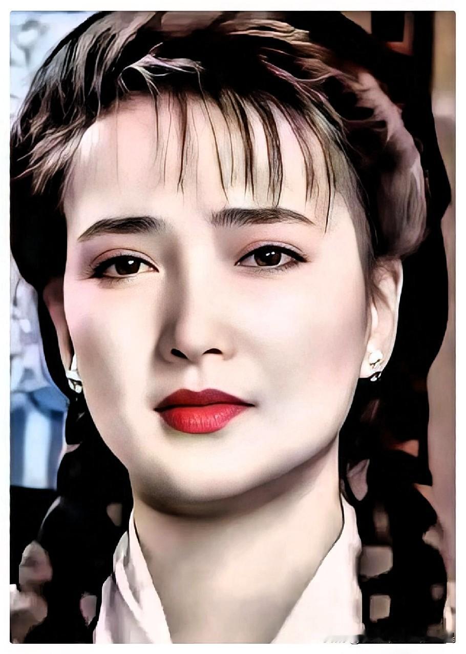 刚刚查了一下何晴的遗产。不查不知道，一查真佩服！何晴的家底除了留给儿子许何，