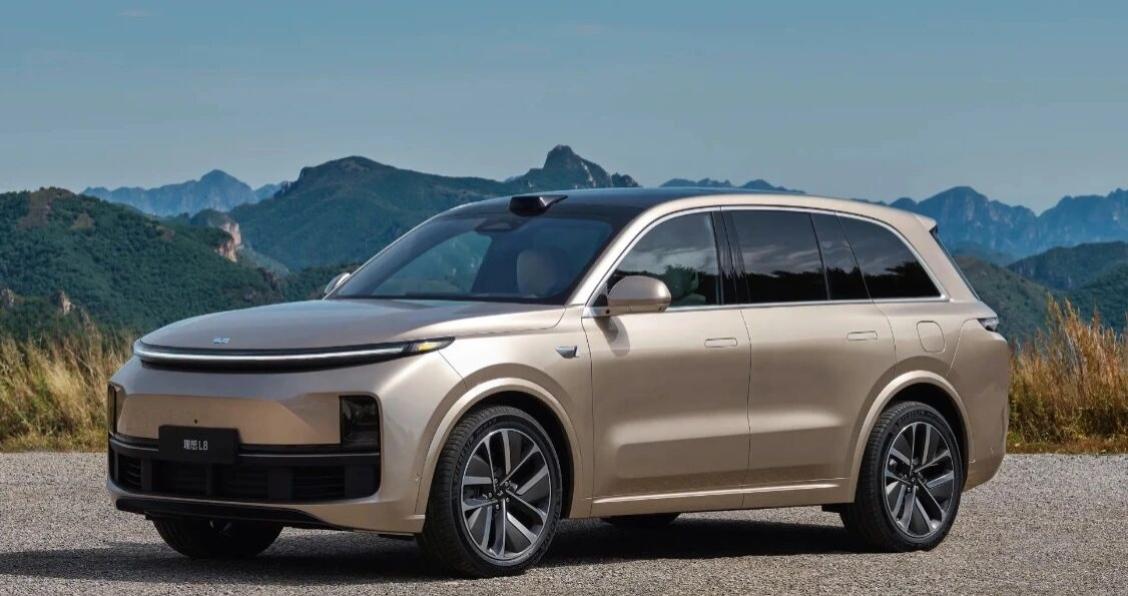 八款全新六座SUV排队上市！价格可能要降，等等党又赢了大家好，我是小泽。最近