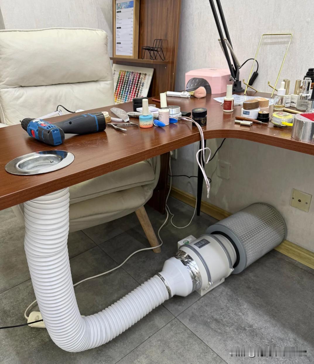 家人们！这条大蛇到底该怎么安装啊！没招了，放哪都难看