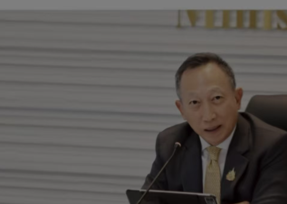 阿努廷在及时止损！22日下午，泰国财政部副部长瓦拉帕突然主动辞职，原因是卷入“