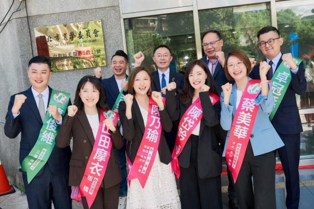 民进党整队开始大反攻，蓝军小心了8月31日是九合一选举登记第一天，年底选战将进